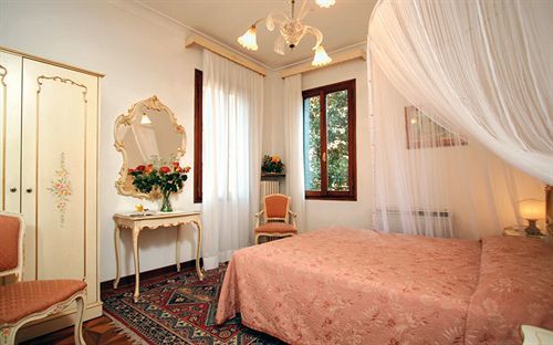 Hotel Bernardi Semenzato Венеция Экстерьер фото