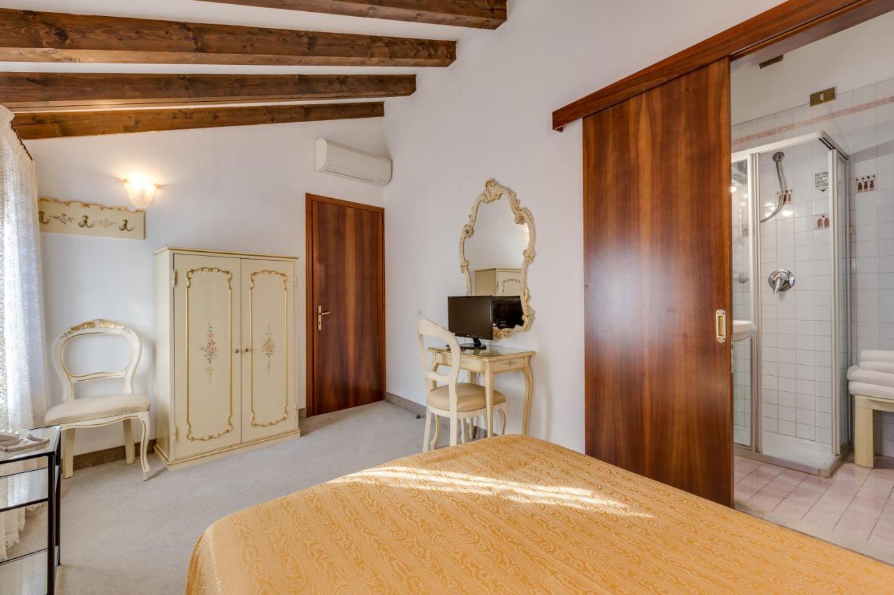 Hotel Bernardi Semenzato Венеция Экстерьер фото