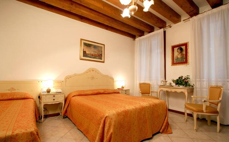 Hotel Bernardi Semenzato Венеция Экстерьер фото