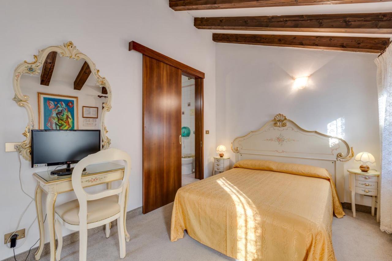 Hotel Bernardi Semenzato Венеция Экстерьер фото