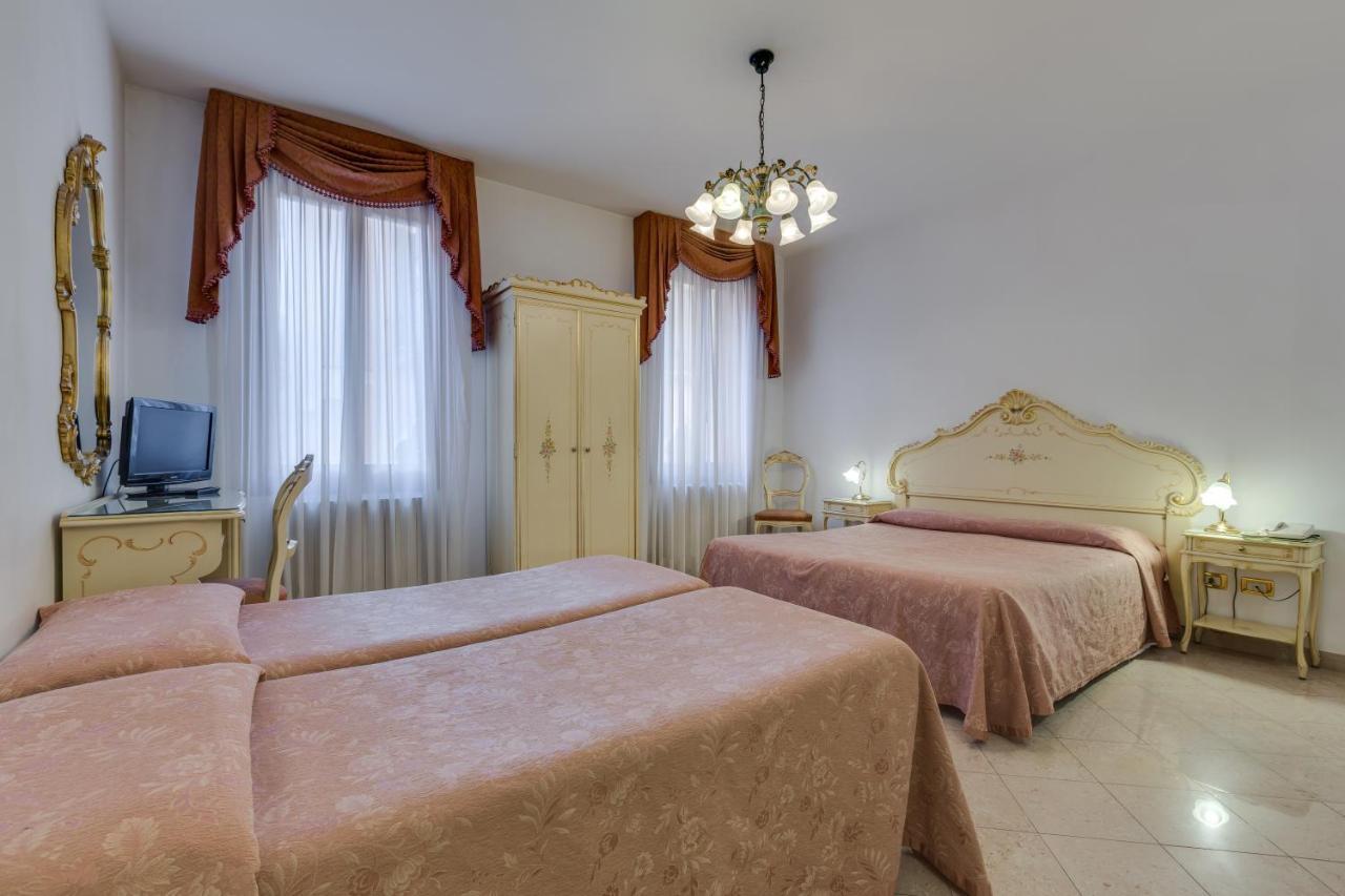 Hotel Bernardi Semenzato Венеция Экстерьер фото